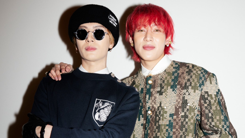 Jackson Wang และ BamBam ได้พบกันในงานแฟชั่นโชว์ Louis Vuitton แล้วร่วมดื่มฉลองครบรอบ 10 ปีวง GOT7 ที่นั่น