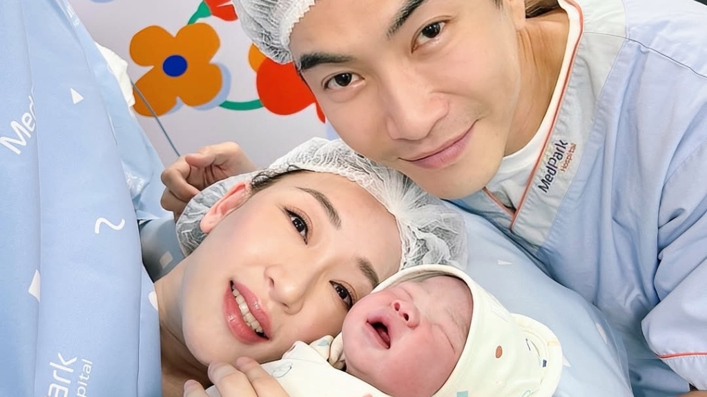 ตู่ ปิยวดี – มาวิน ต้อนรับ ‘น้องเหมียวหมี่’ ลูกสาวคนแรก สมาชิกใหม่ของครอบครัว