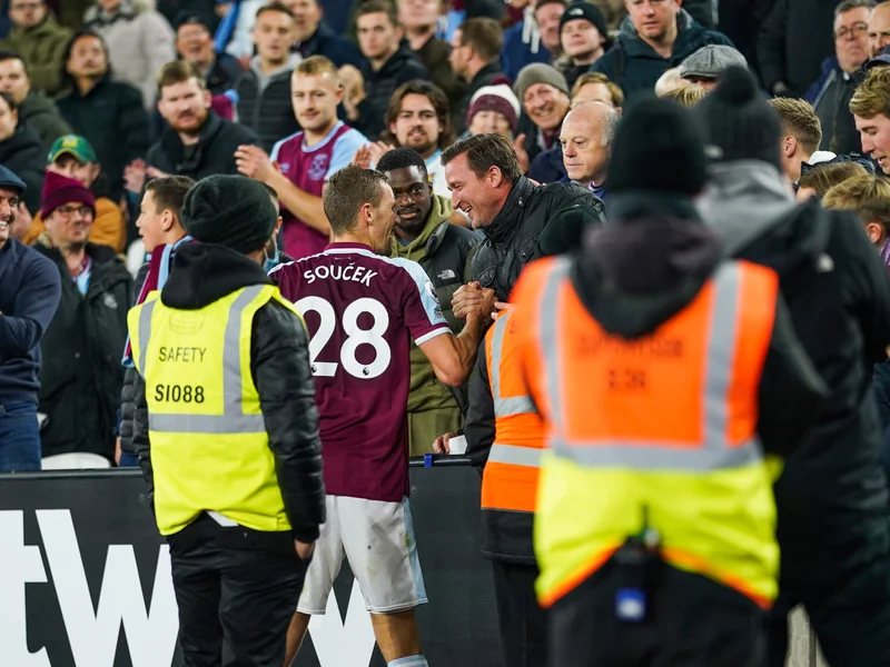 Smicer: Klopp's Anfield Return "Impossible" to Reject Amidst Liverpool Struggles