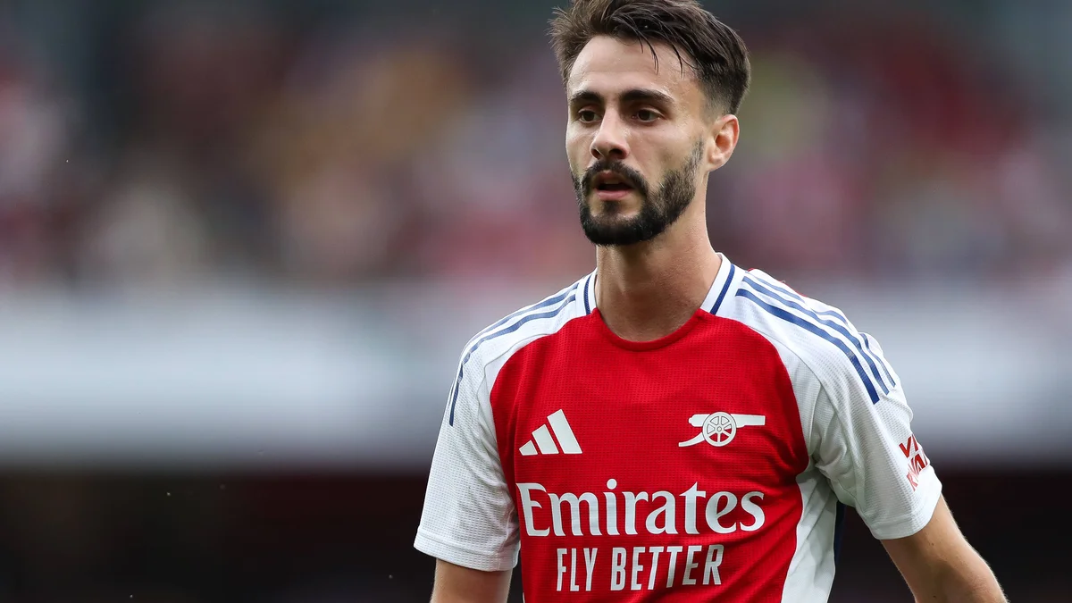 Fabio Vieira Trains Alone as Arsenal and Hamburg Remain Apart on Fee