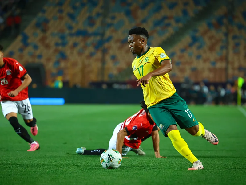 Kaizer Chiefs Secure Winger Langelihle Phili in Key Transfer Deal