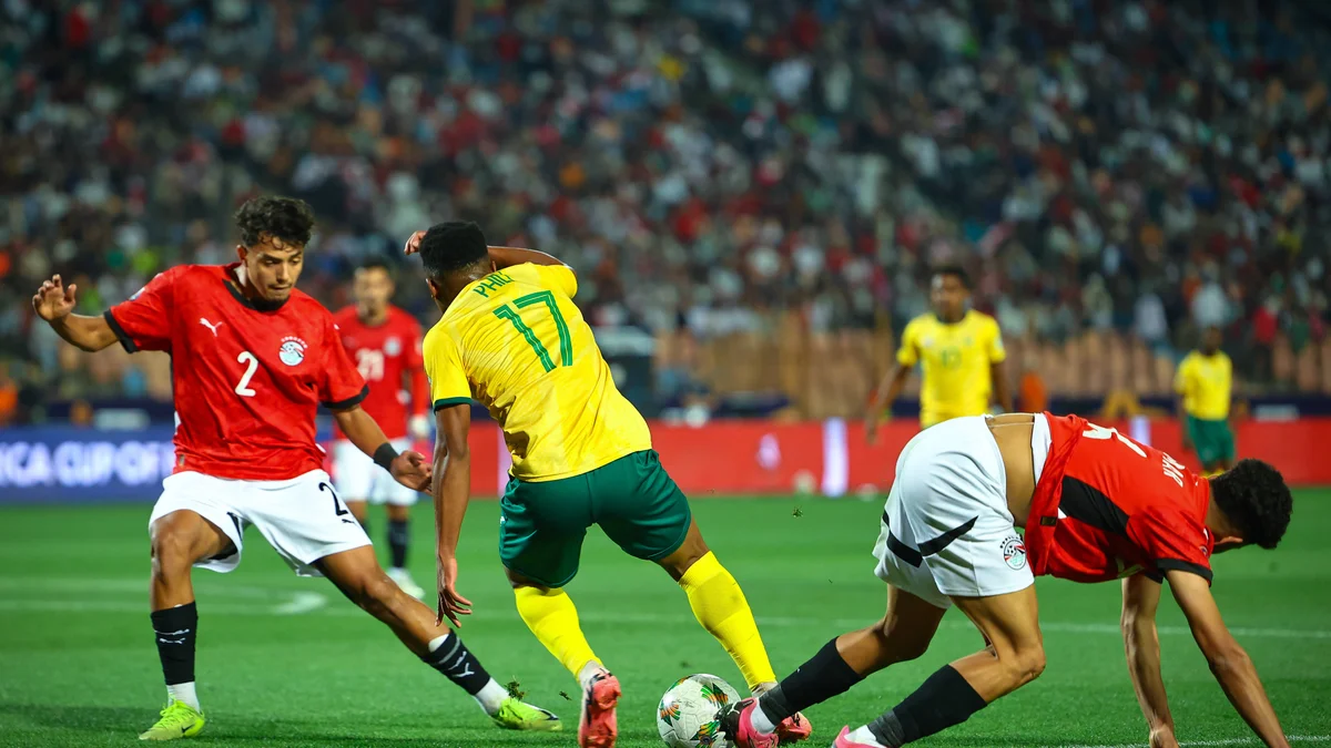 Khanye Questions Kaizer Chiefs' Support for New Signing Langelihle Phili