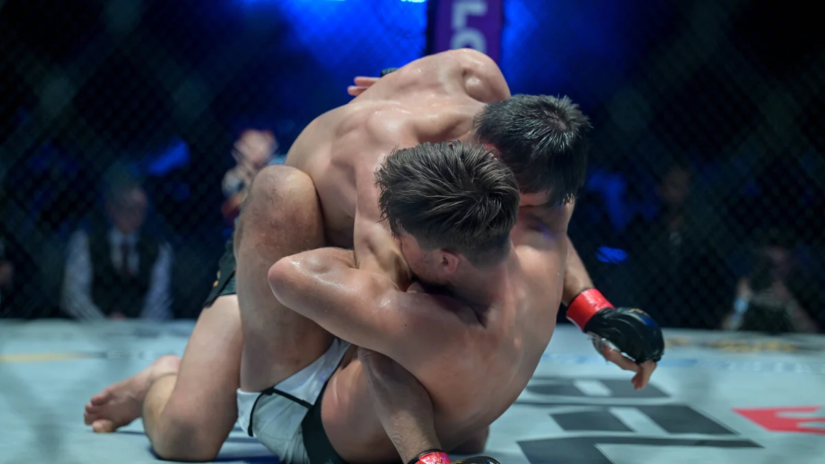 Nurmagomedov Nears Free Agency, Weighs PFL Future Against UFC Interest