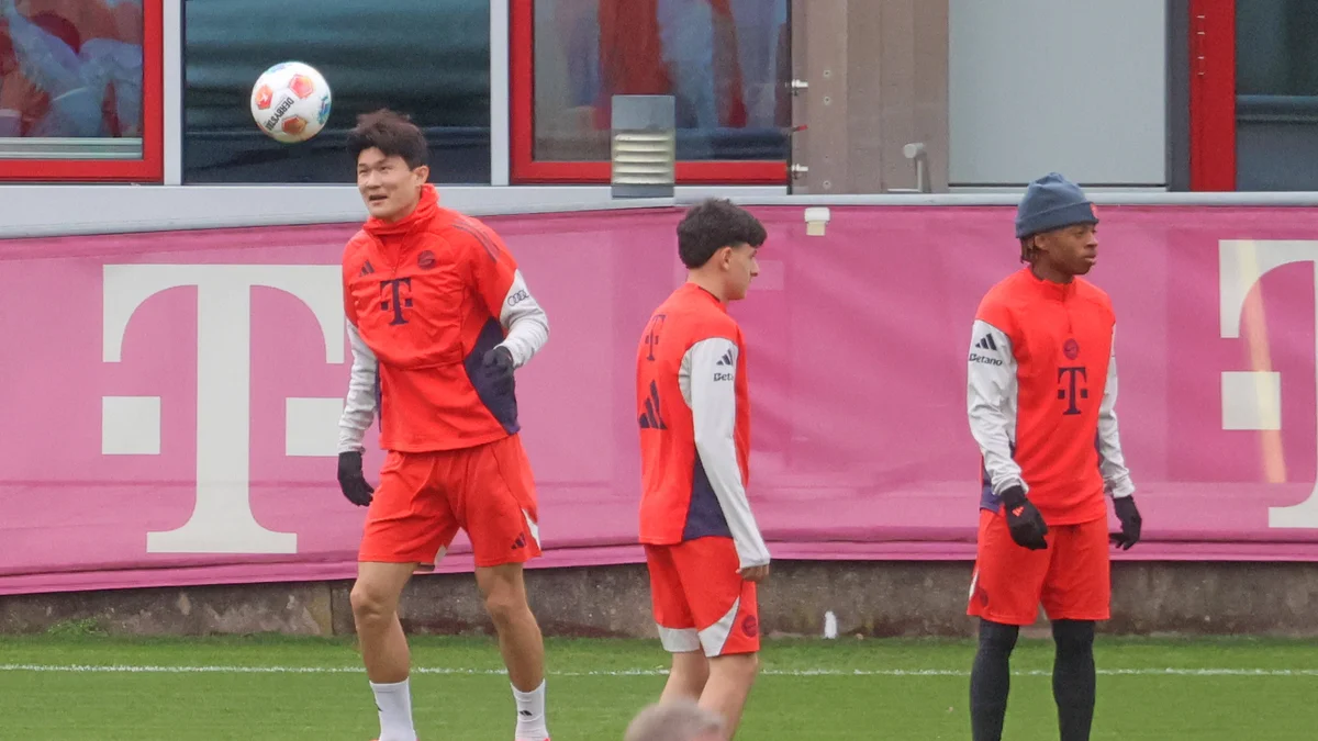 Bayern Punish Prospect Mike for Dozing in Kompany Talk
