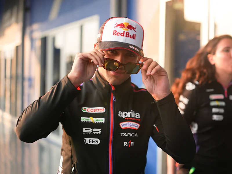 Yamaha Secures Martín and Ogura for 2027 MotoGP Factory Team Lineup