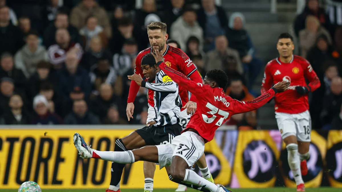 Carrick's Strong United Position Undermines Recent Managerial Speculation