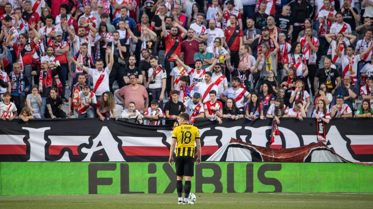 AEK's Epic Quest: Overturn 3-0 Deficit Against Slick Rayo?