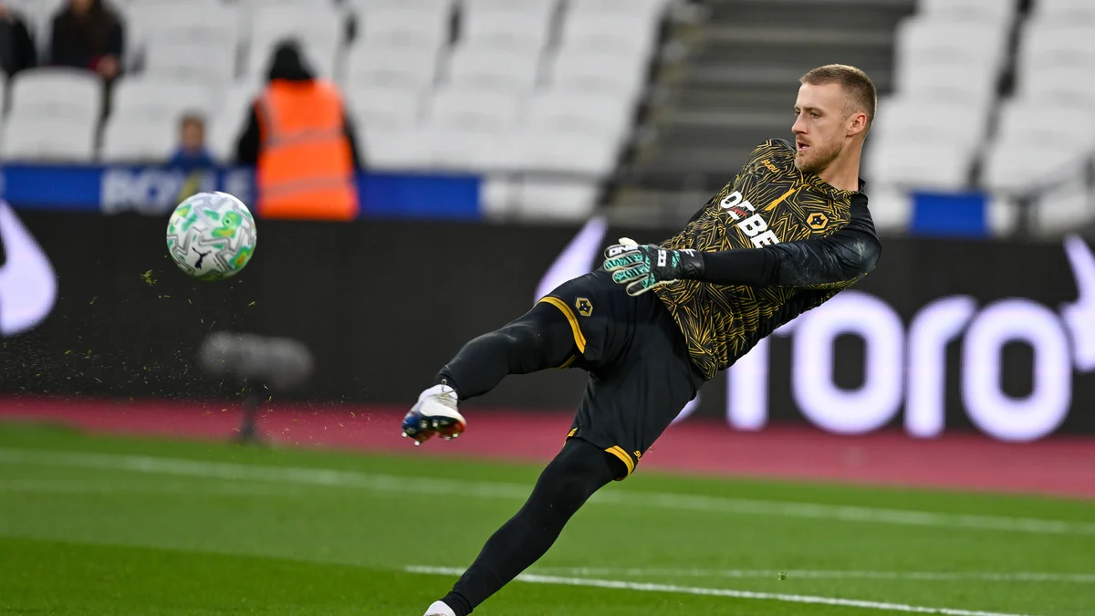 Man Utd Pursues Wolves Pair; Johnstone Available, Mané Valued Highly