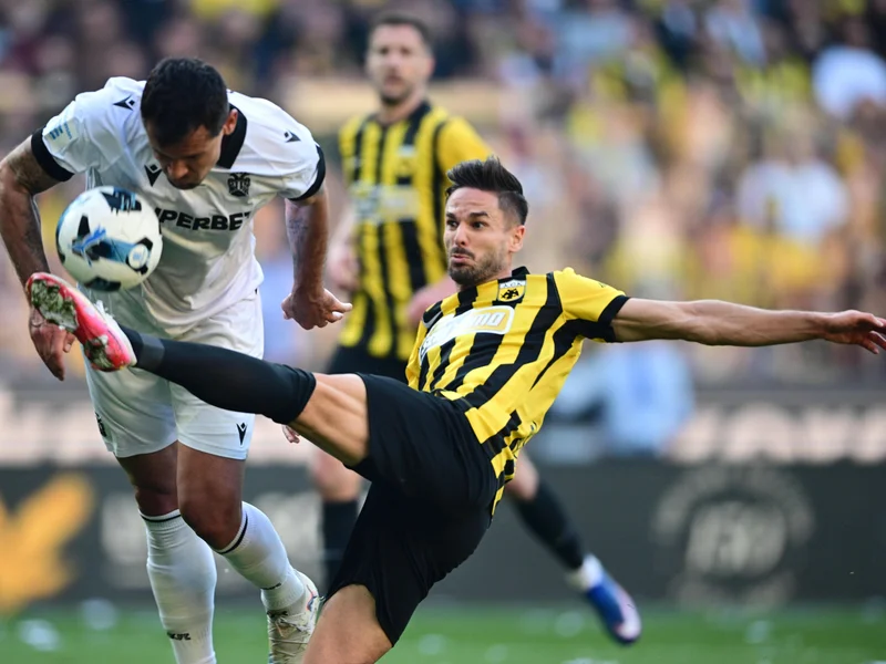 Lovren Labels Carragher's Salah Criticism 'Disgusting' Amid Anfield Turmoil