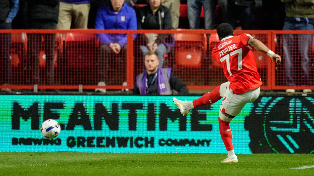 Charlton Athletic's Jayden Fevrier takes a powerful shot on goal during an EFL Championship match against Ipswich Town.