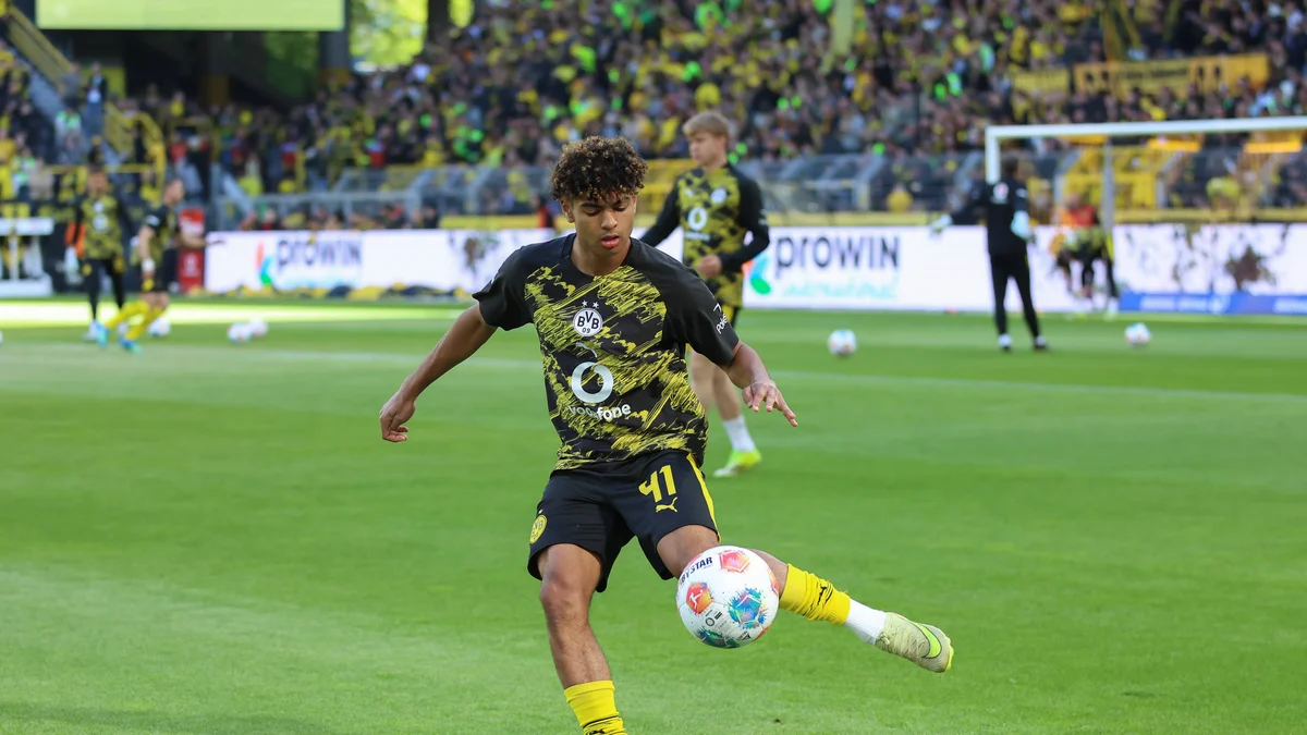 Mathis Albert Makes Bundesliga History as Youngest American Debutant