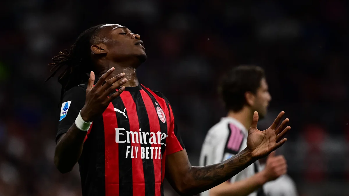 Milan and Juventus Share Spoils in Tense Stalemate, Champions League Race Heats Up