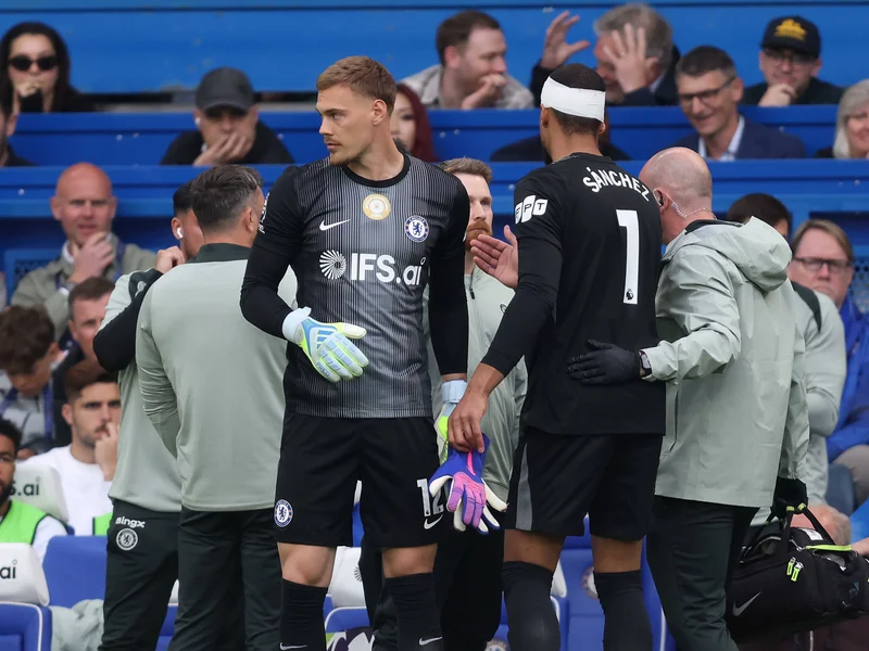 Jorgensen Submits Chelsea Transfer Request Amid Pursuit of Regular Play
