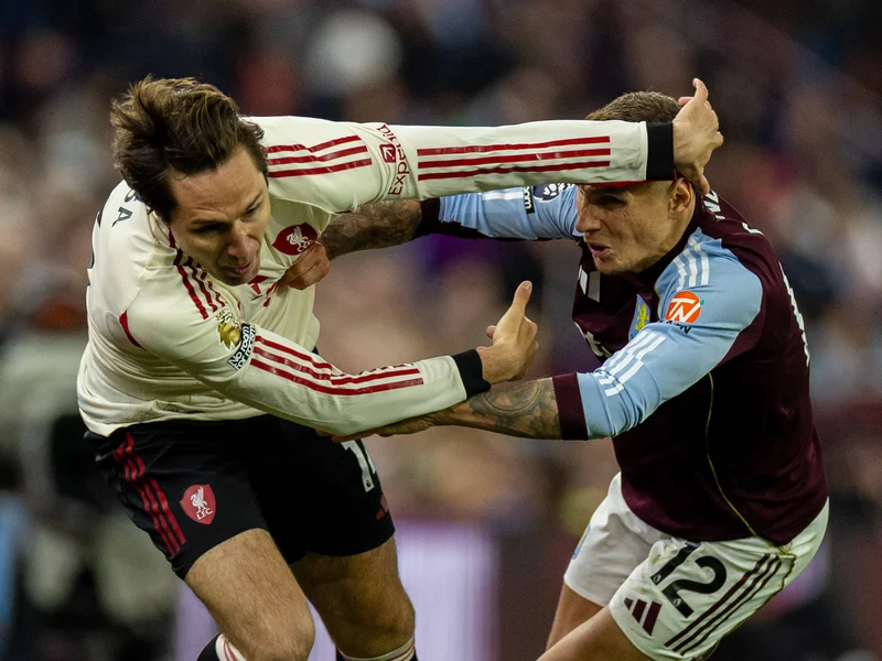 Liverpool value Chiesa at €20m as Como and Napoli explore deal