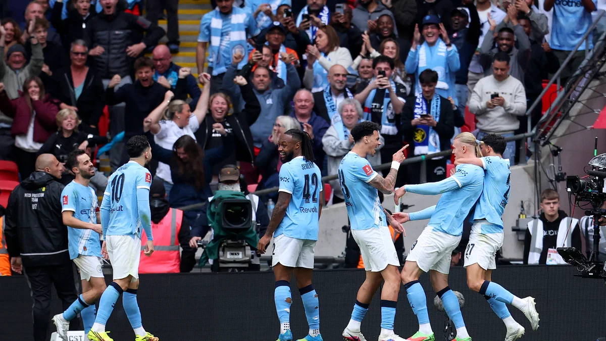 Haaland Hails Departing Silva as 'Smartest Player' Amid City Exit