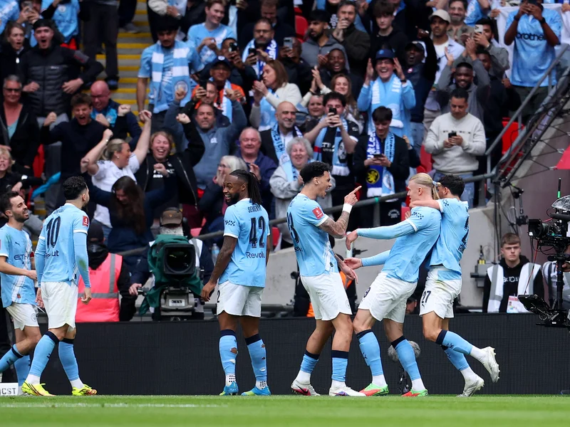 Haaland Hails Departing Silva as 'Smartest Player' Amid City Exit