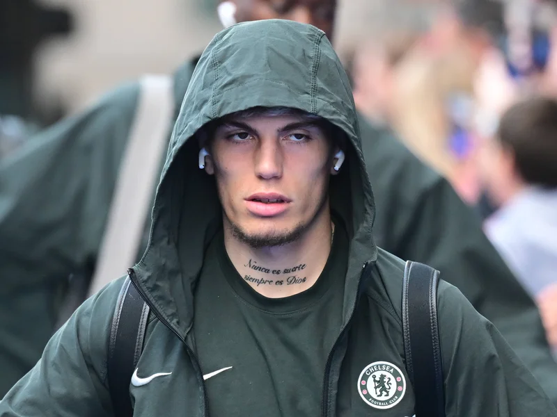 Chelsea Open to Selling Winger Alejandro Garnacho Amid Champions League Interest