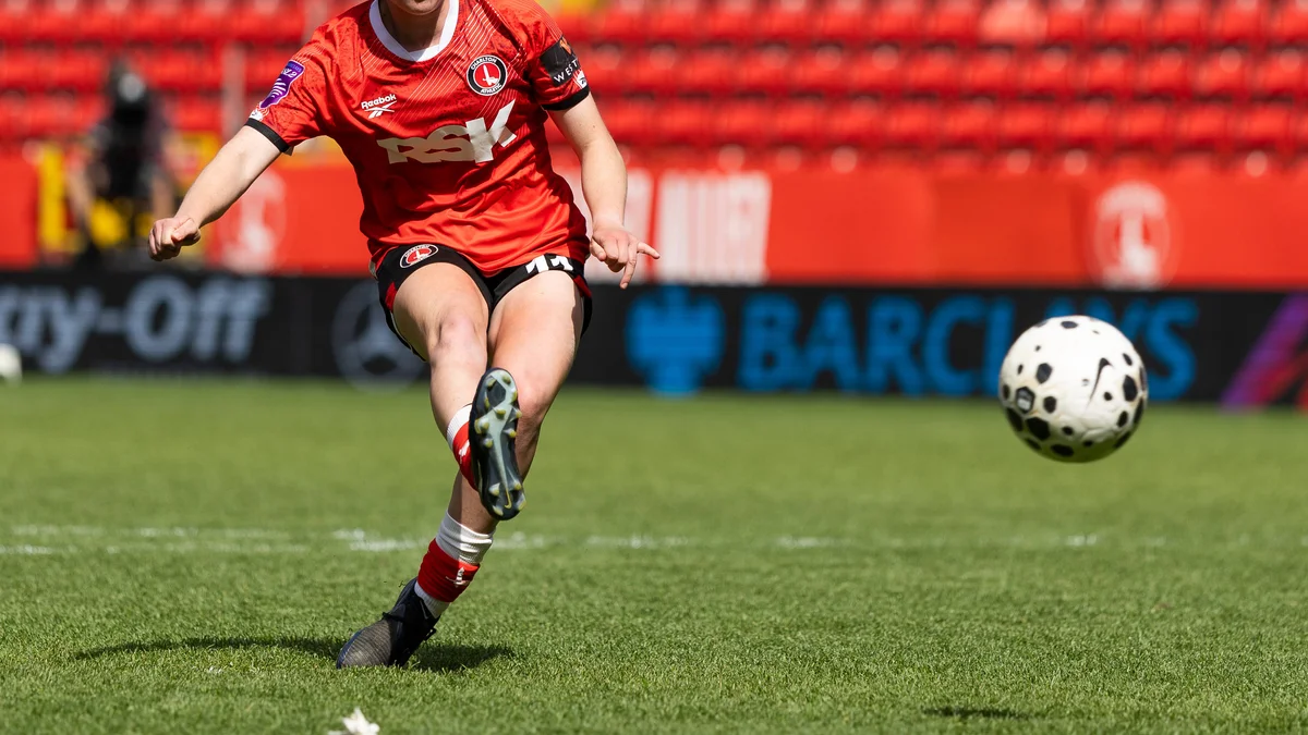 Charlton Athletic Maintain Unbeaten Streak with Fitzgerald's Brace