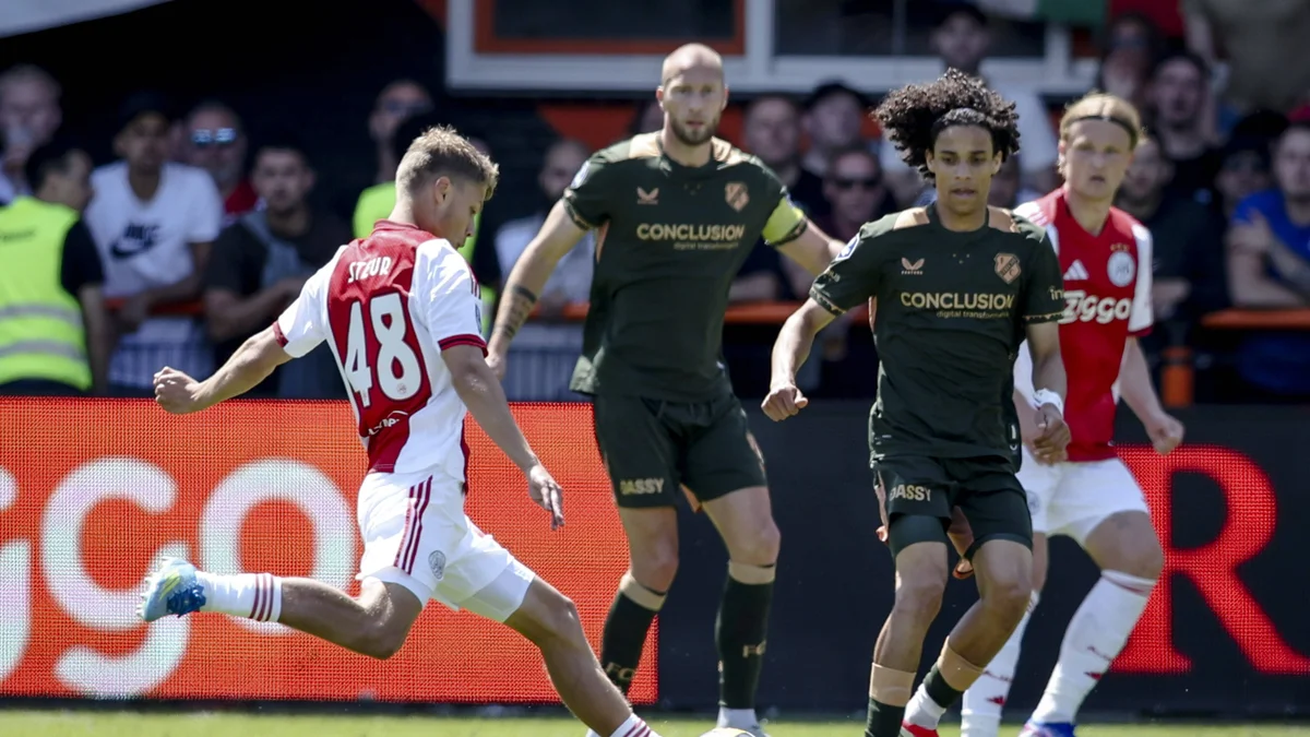 Newcastle United secures midfielder Sean Steur from Ajax on five-year deal