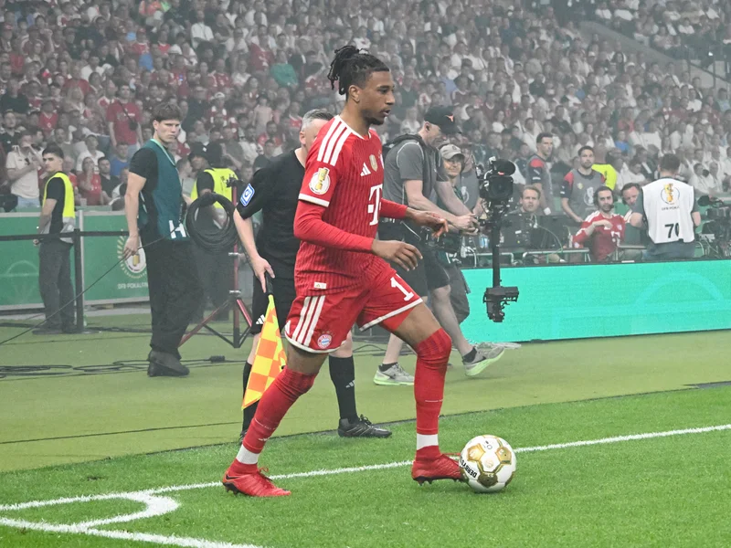 Olise Set for 'Mega' Bayern Munich Deal After Stunning Bundesliga Season