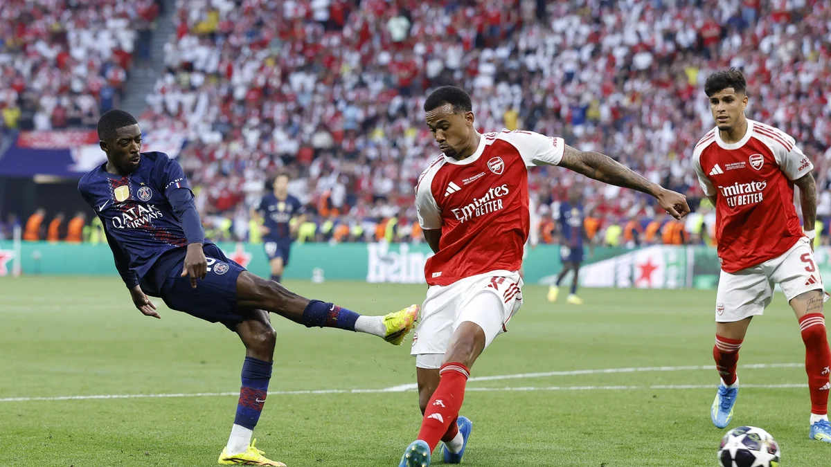 Arsenal Secures Hincapie Permanently After Stellar Loan Season