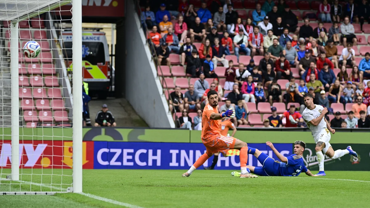 Hlozek Earns World Cup Spot for Czech Republic Despite Limited Club Play
