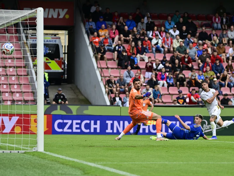 Hlozek Earns World Cup Spot for Czech Republic Despite Limited Club Play