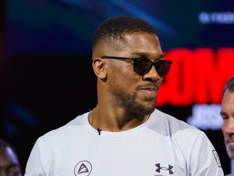 Wembley Stadium Requires Late Start for Joshua-Fury Bout to Host