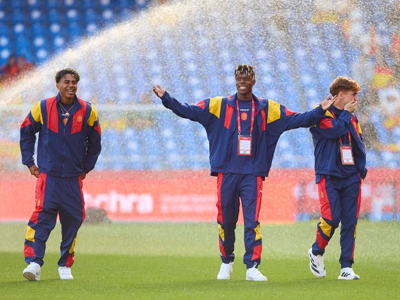 Yamal and Williams Expected to Feature in Spain's World Cup Opener