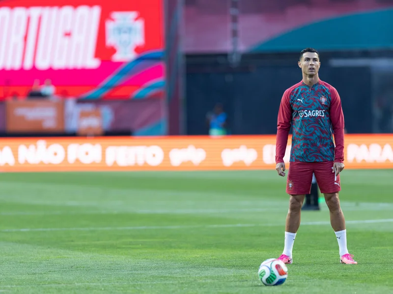 Postecoglou Expresses Honour in Coaching Ronaldo at Al-Nassr
