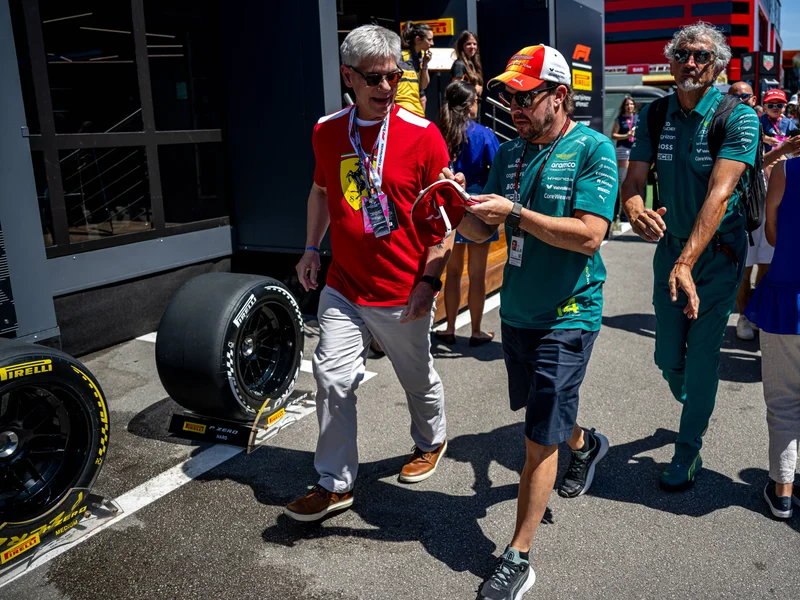Alonso hints at F1 exit as Alpine reunion rumours intensify