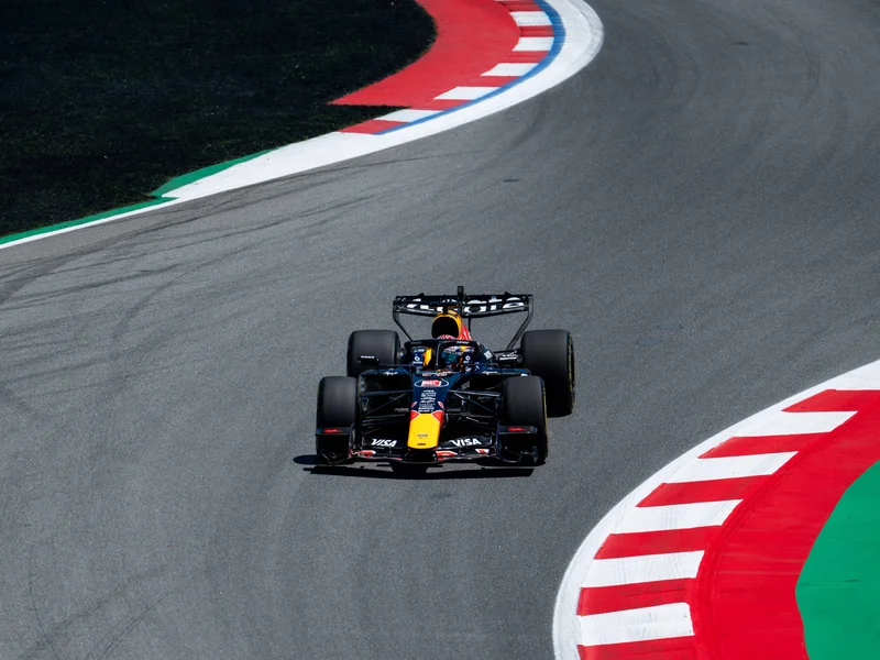 Verstappen flags tyre trouble after sixth in Barcelona FP2