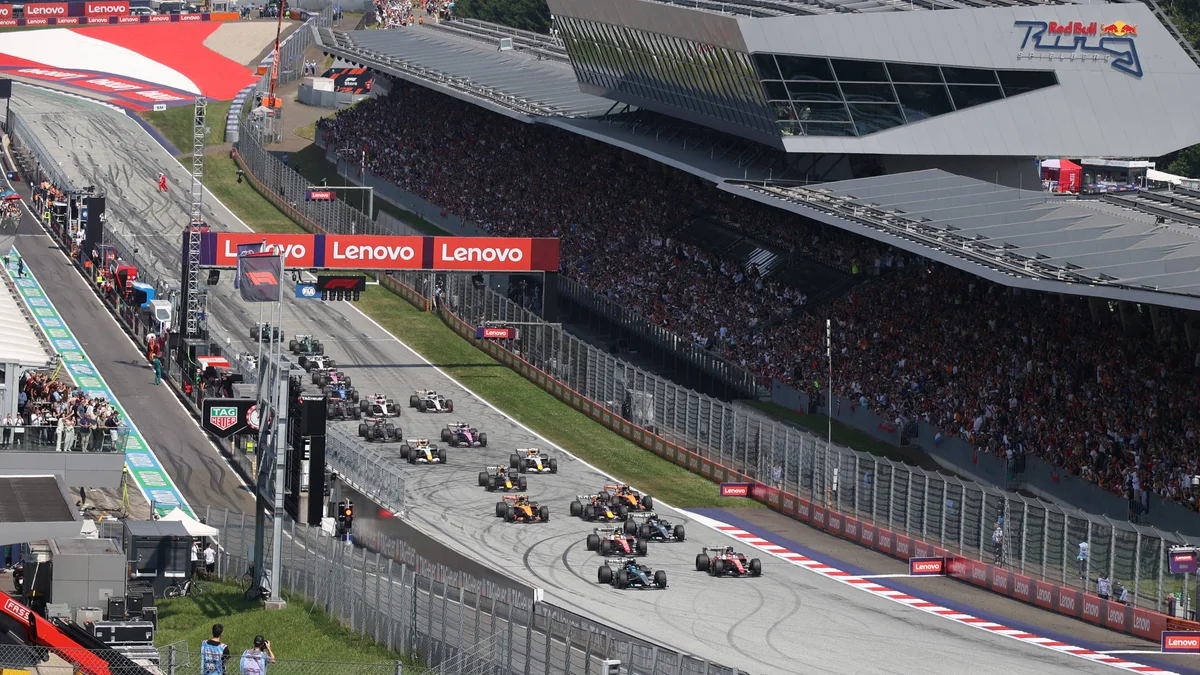 Webber Dismisses Piastri McLaren Exit Rumors Amid Verstappen Speculation