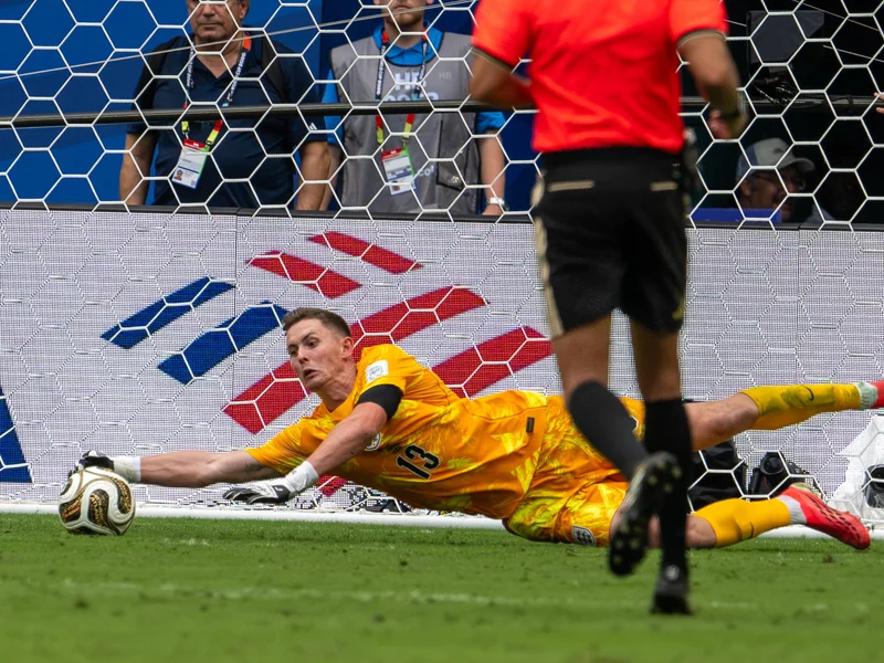 Leeds United Nears Record Deal for Goalkeeper James Trafford