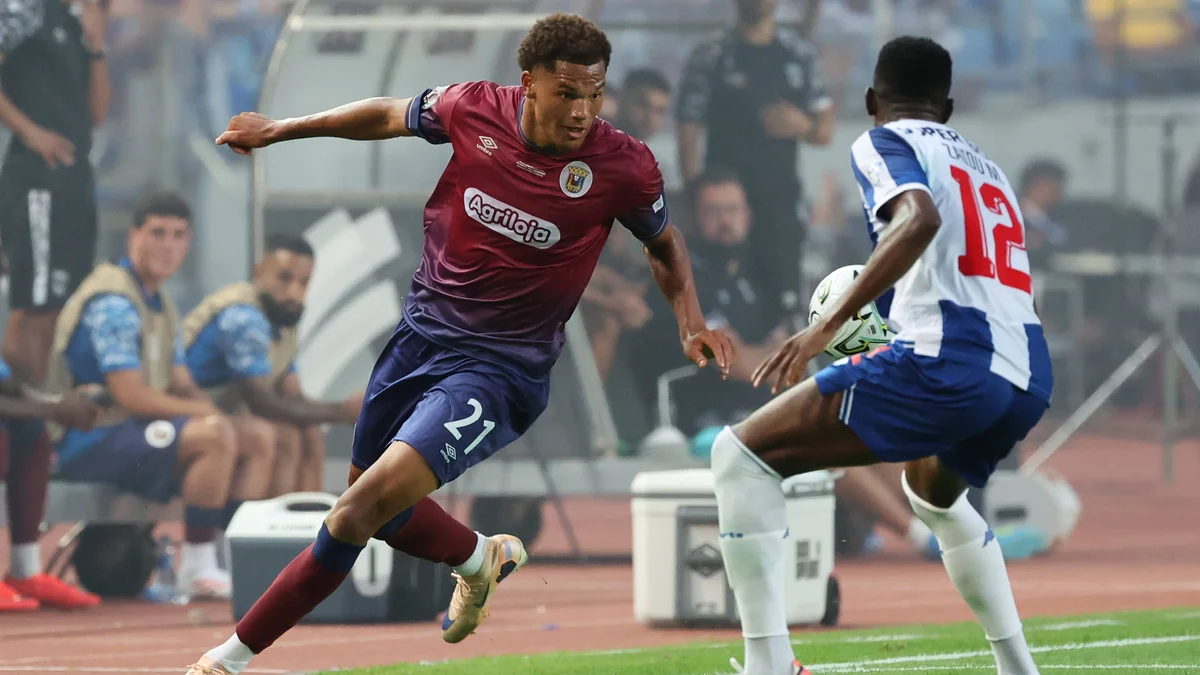Nottingham Forest Targets Serie A Defender and Man City Midfielder