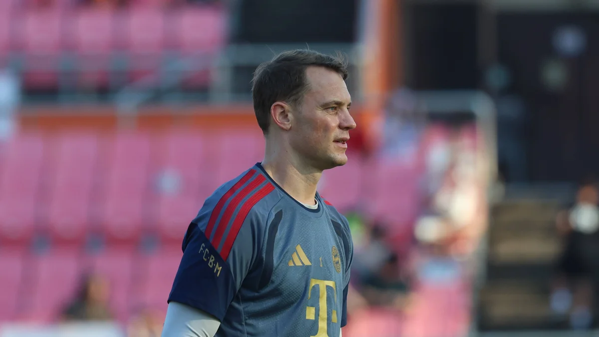 Manuel Neuer's Rib Injury Fails to Derail Bayern's Double-Winning Campaign