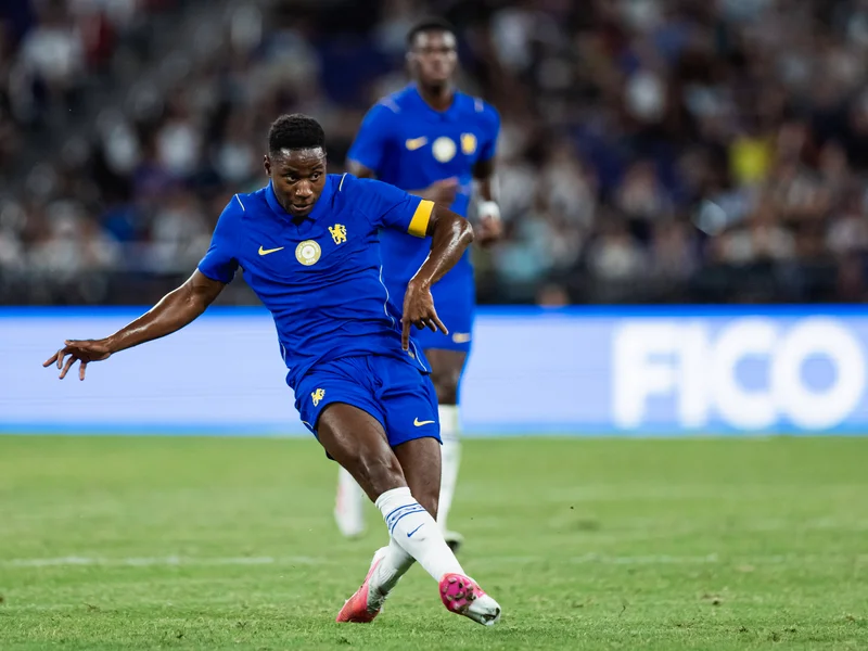 Chelsea Secure Experienced Striker Danny Welbeck on Two-Year Contract
