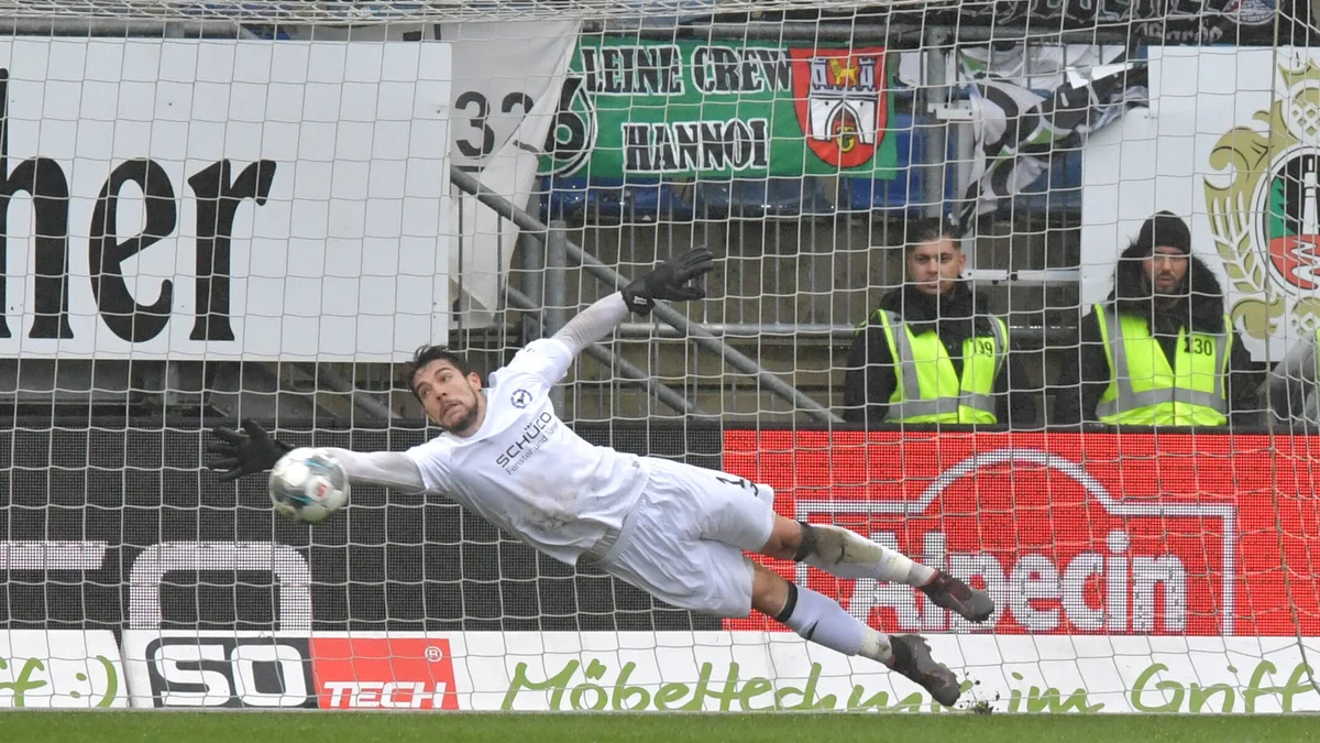 Ortega Eyes Germany Return as Hannover 96 Pursues Free Agent Goalkeeper