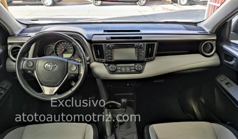 Toyota Rav4, 2016 XLE lleno