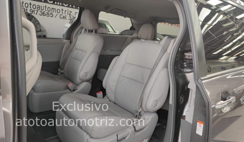 Toyota Sienna, 2017 XLE Piel lleno