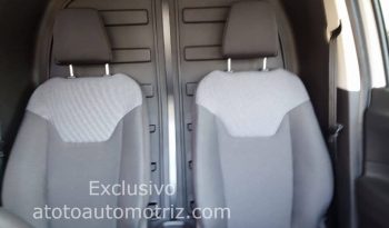 Ford Transit 2022 Courier Sin puerta lateral lleno