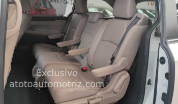 2018 Honda Odyssey Touring lleno