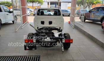 2022 Toyota Hilux Chasis Cabina lleno