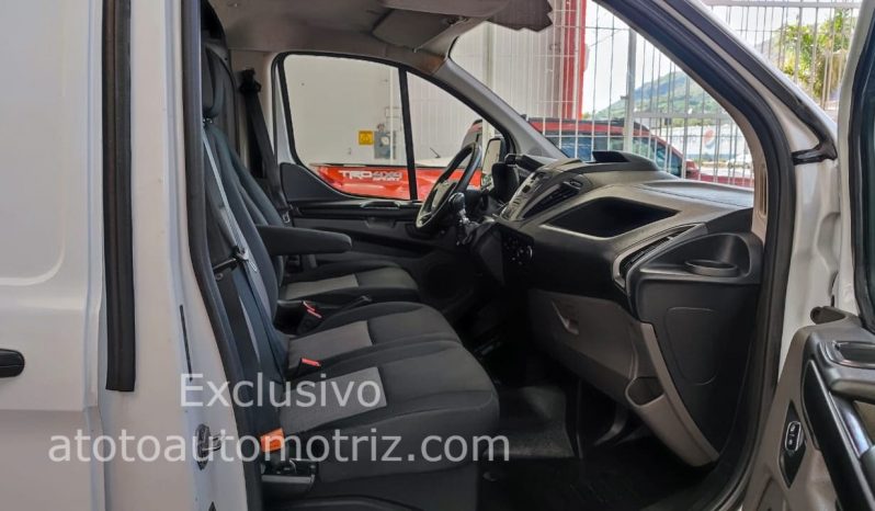 2019 Ford Transit Van Larga lleno