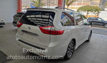 2019 Toyota Sienna Limited lleno