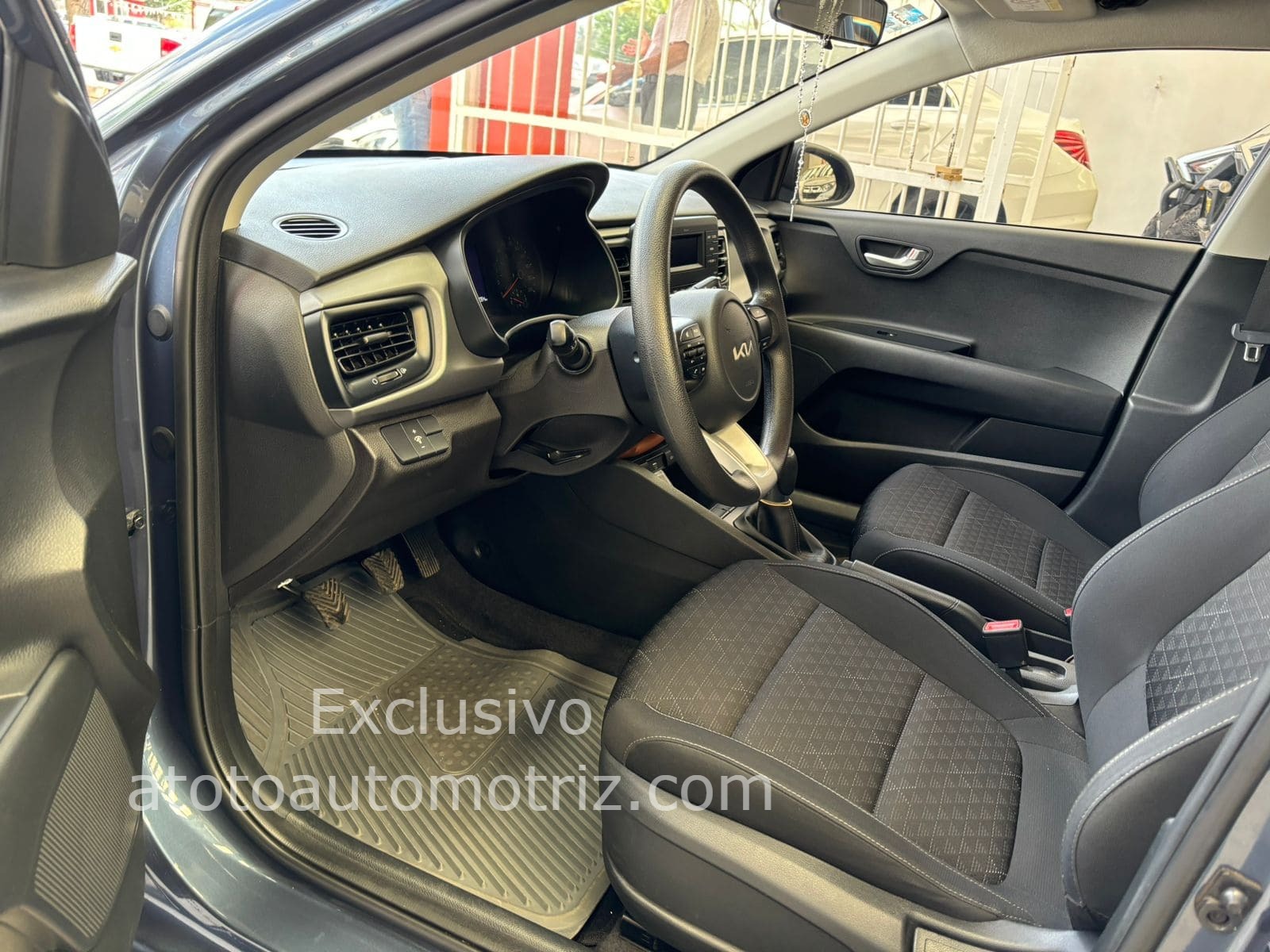KIA Rio 2022 L Manual Azul