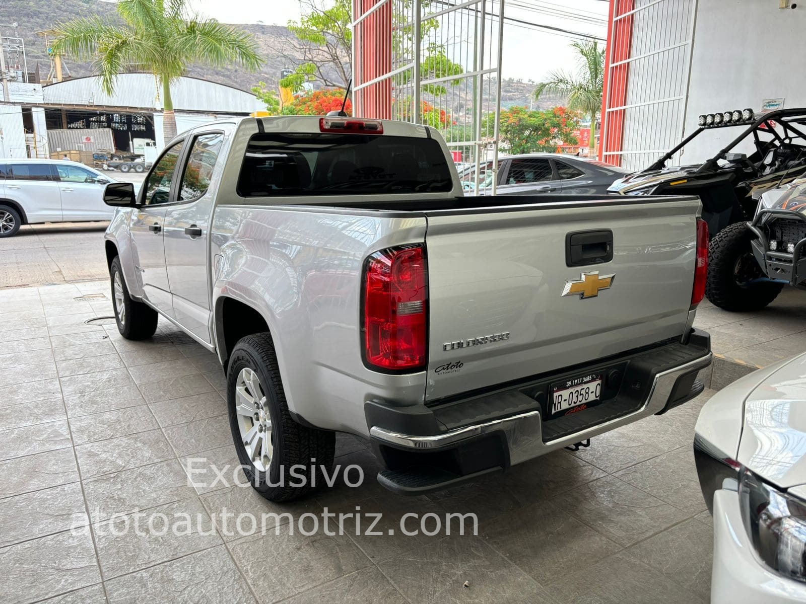 Chevrolet Colorado 2018 Doble Cabina 4x2 paq A Automático Plata