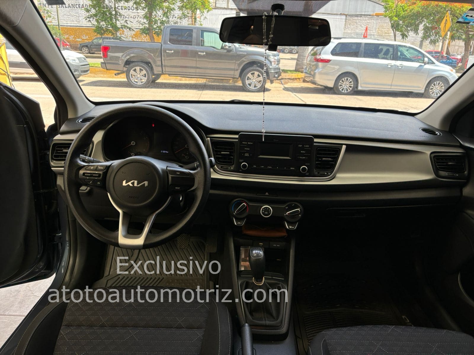 KIA Rio 2022 L Manual Azul