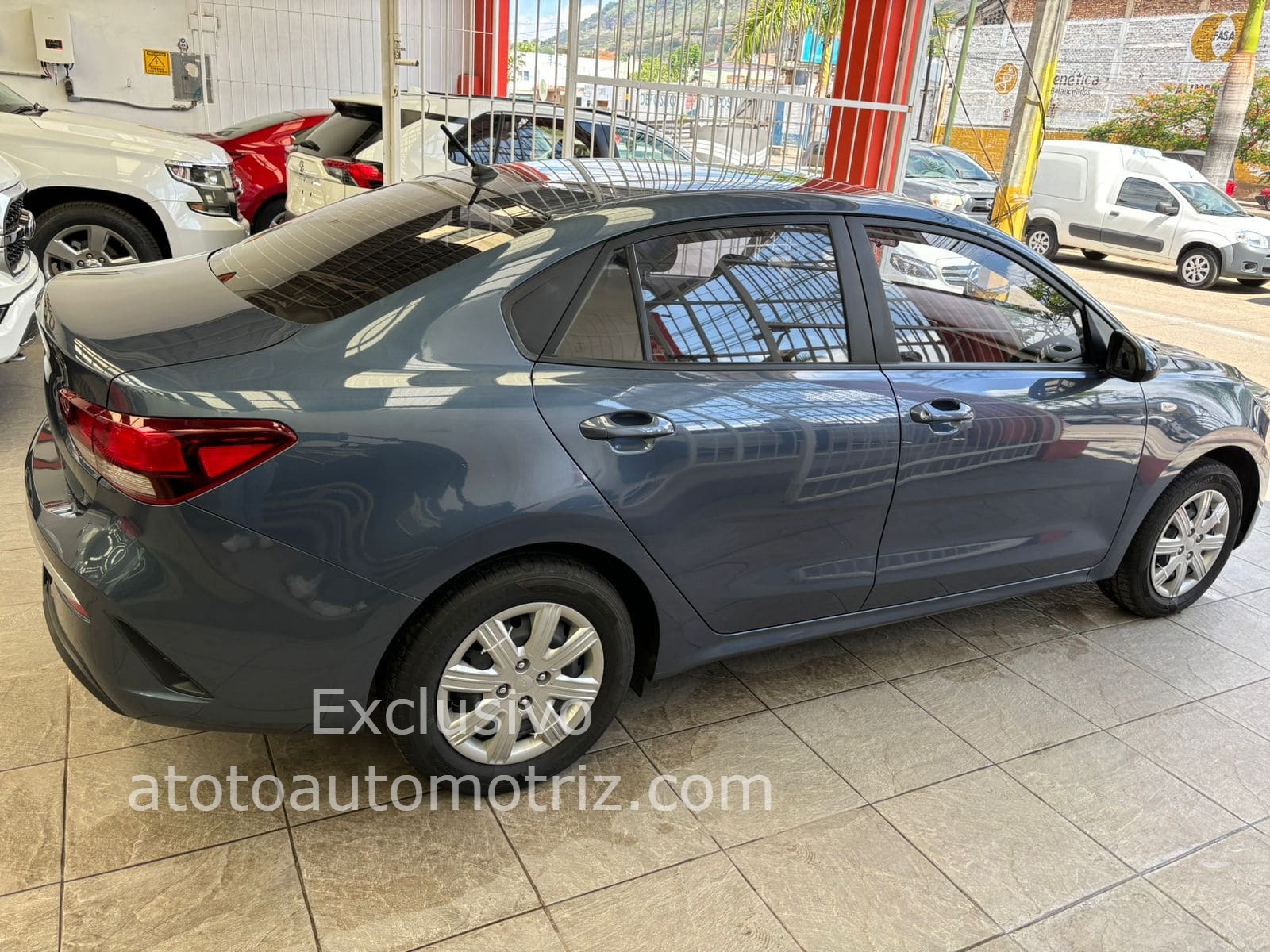 KIA Rio 2022 L Manual Azul
