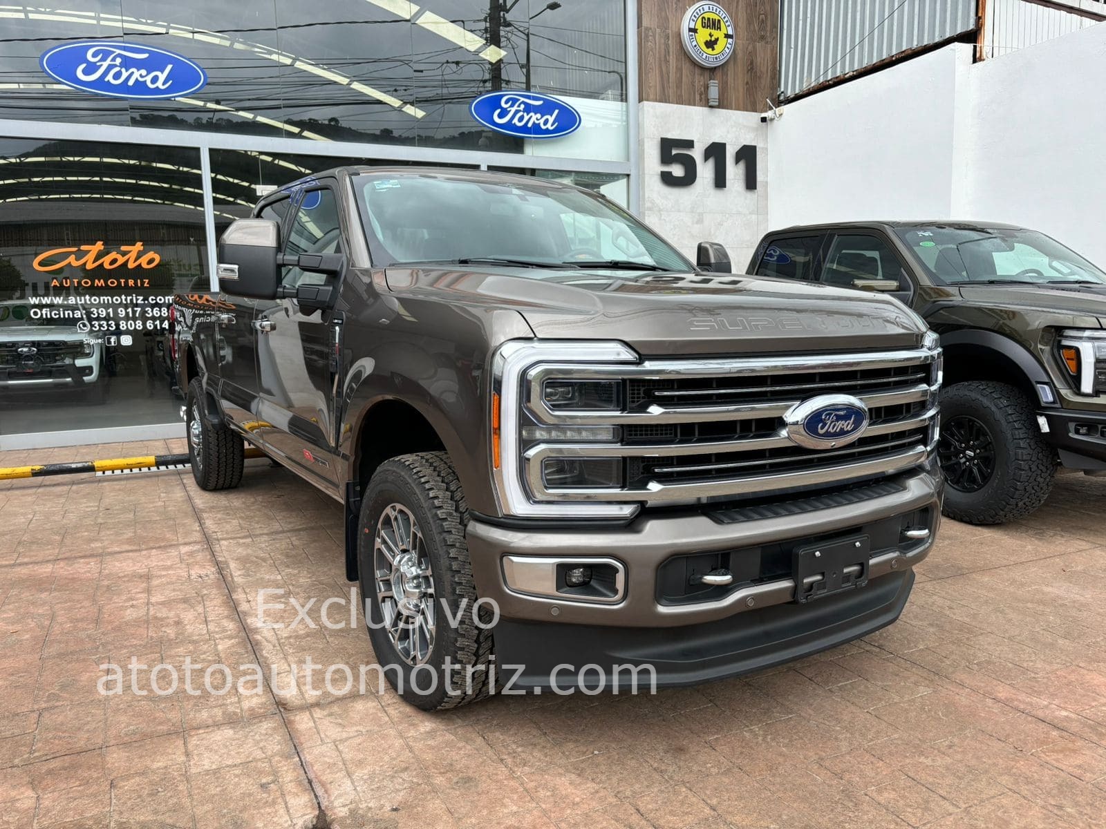 Ford F250 2023 Súper Duty LIMITED Diesel Automático Gris